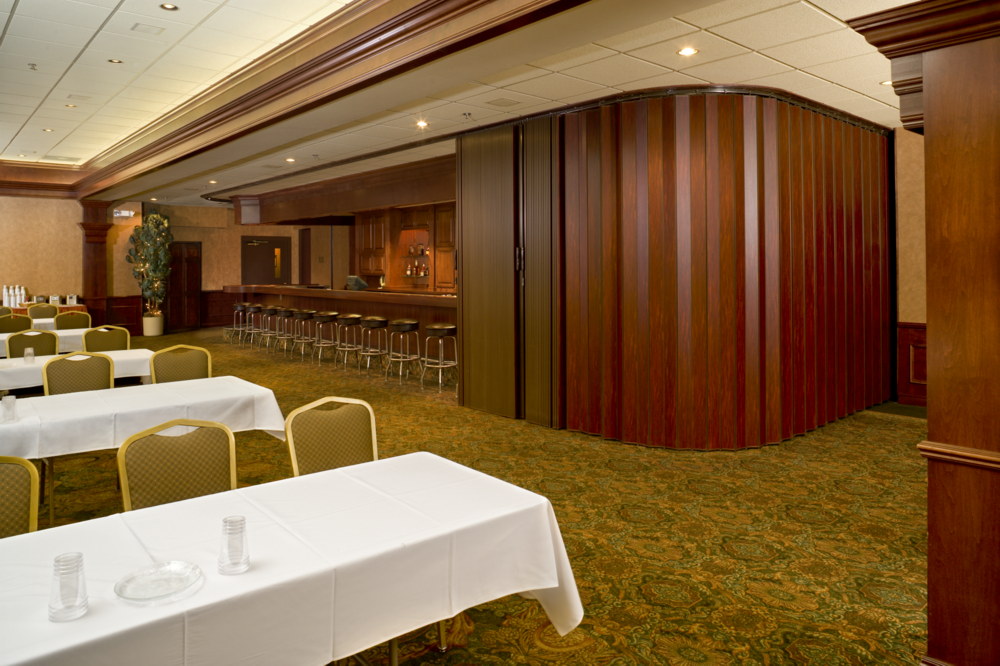 Woodfold Series 240H Hardwood Veneer Accordion Doors - Image 8
